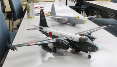 奥は製作中のP2J