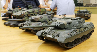 ドイツ陸軍 レオパルド 2A5 （1/48スケール リモコンAFV No.2