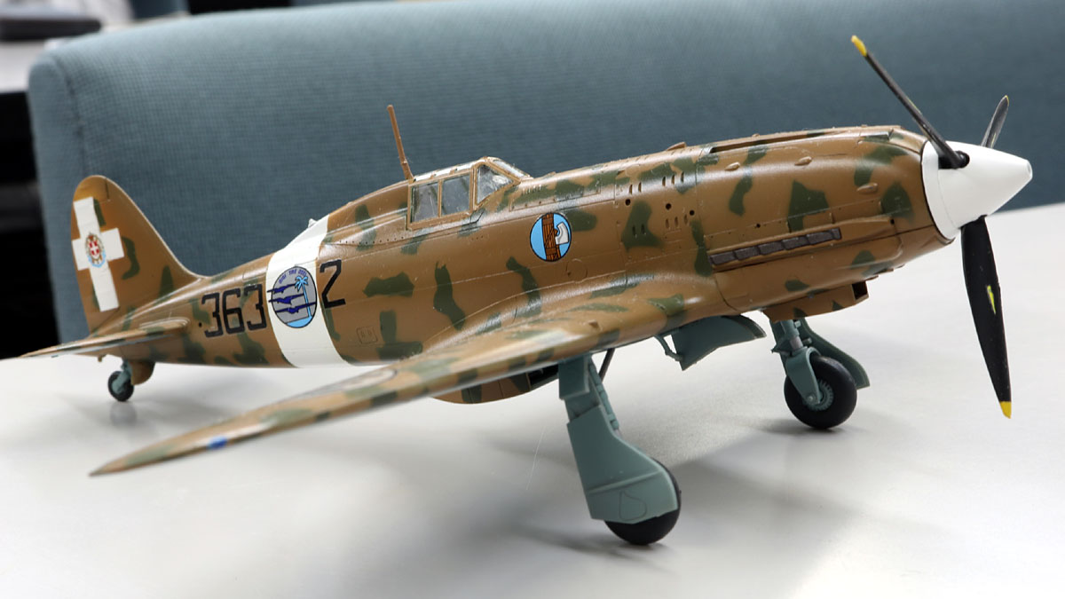 完成品　ハセガワ1/48　マッキC202フォルゴーレ　バラッカ ハセガワ 1/48 マッキ C.202ファルゴーレ (模型) 価格比較