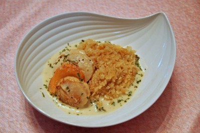 焼きホタテのマスタードソースと貝柱のバターライス