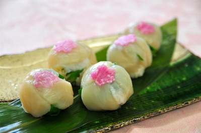 帆立てまり寿司