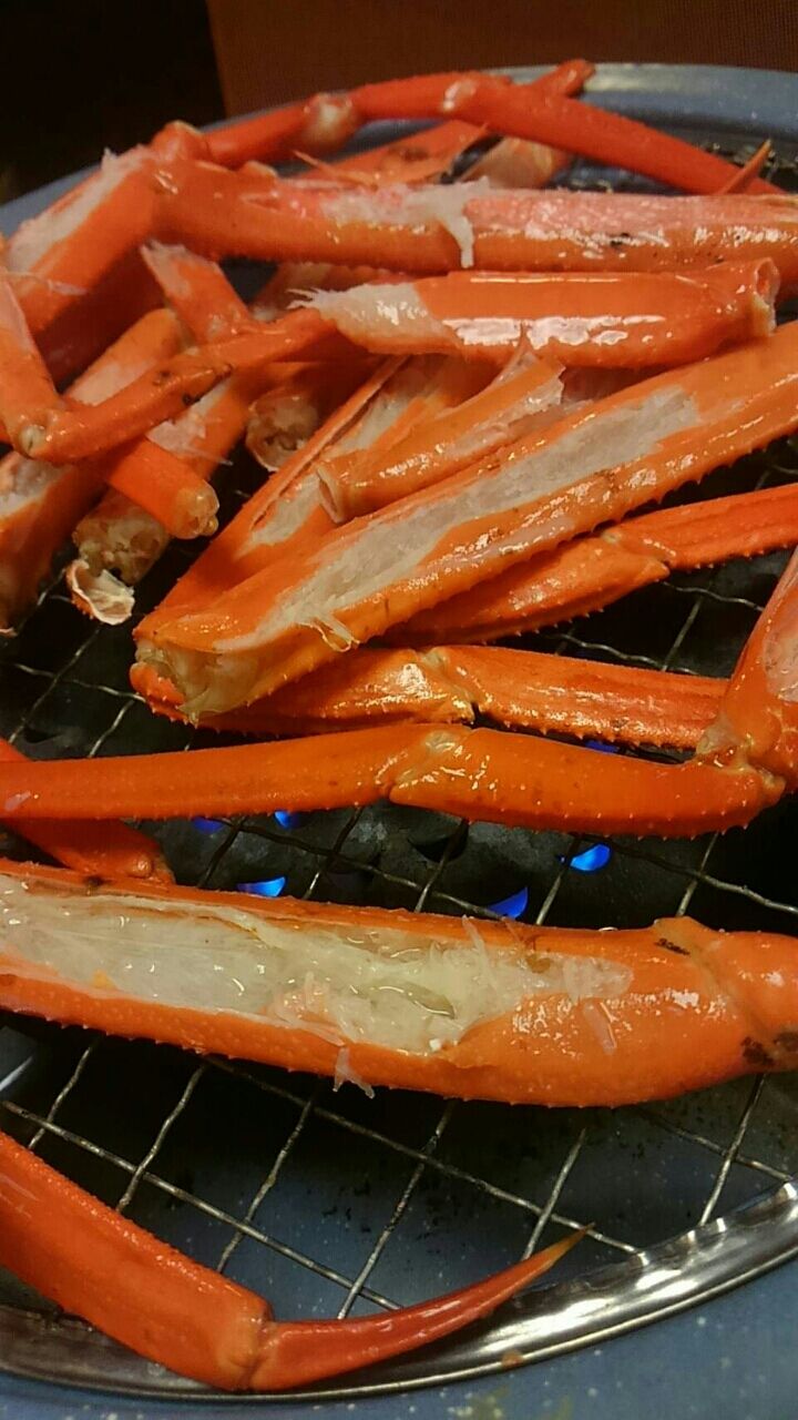 焼きがにしてみました お酒にぴったり 蟹食べ放題 牡蠣鍋コース 尼崎市 2980円 阪急塚口駅徒歩４分 海鮮鍋居酒屋 どきどき水産