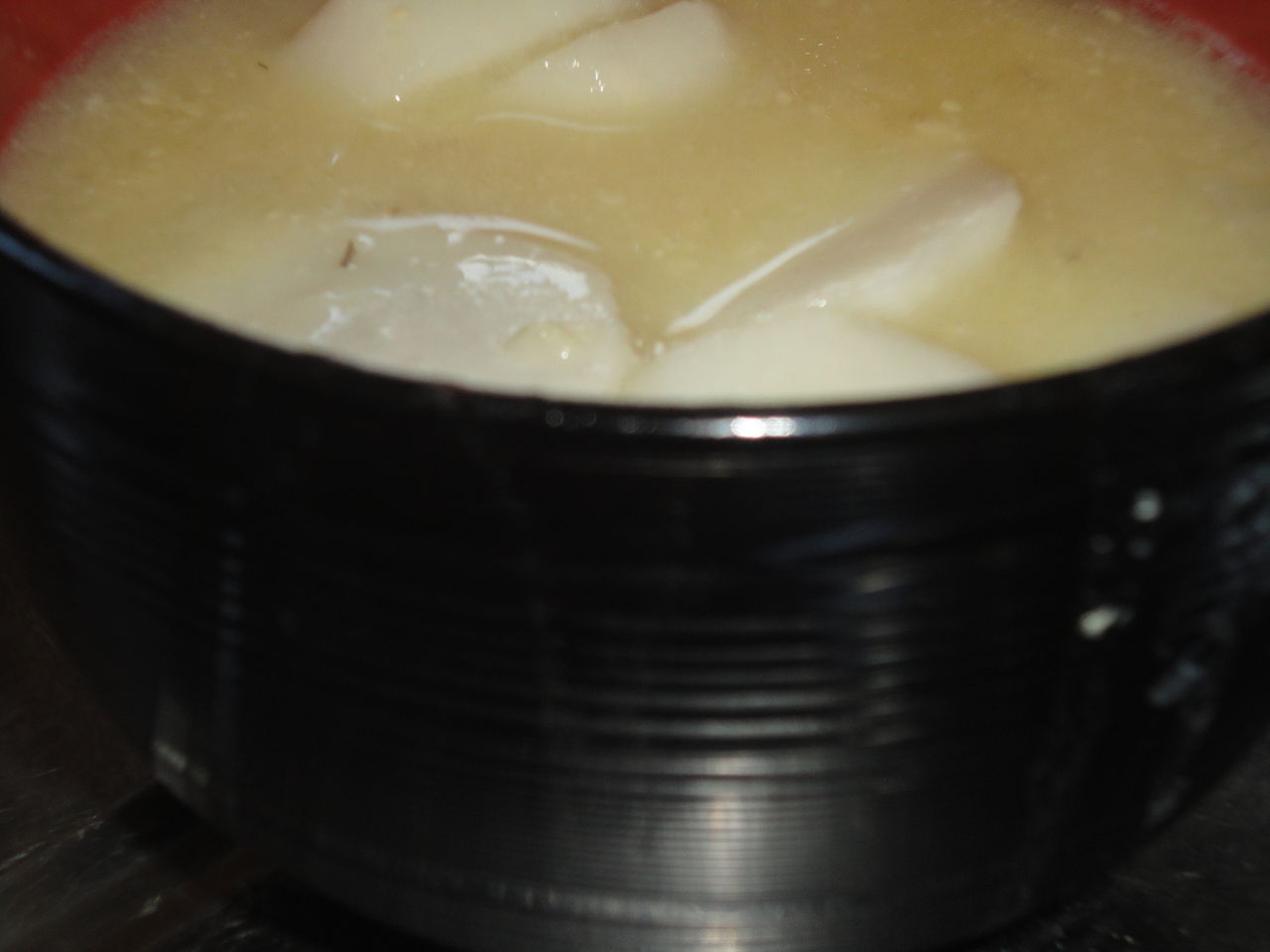 里芋の味噌汁 うまい 懐かしい 甘くてとろとろ マサ料理 耽溺 マサ青木の美食とクルマ