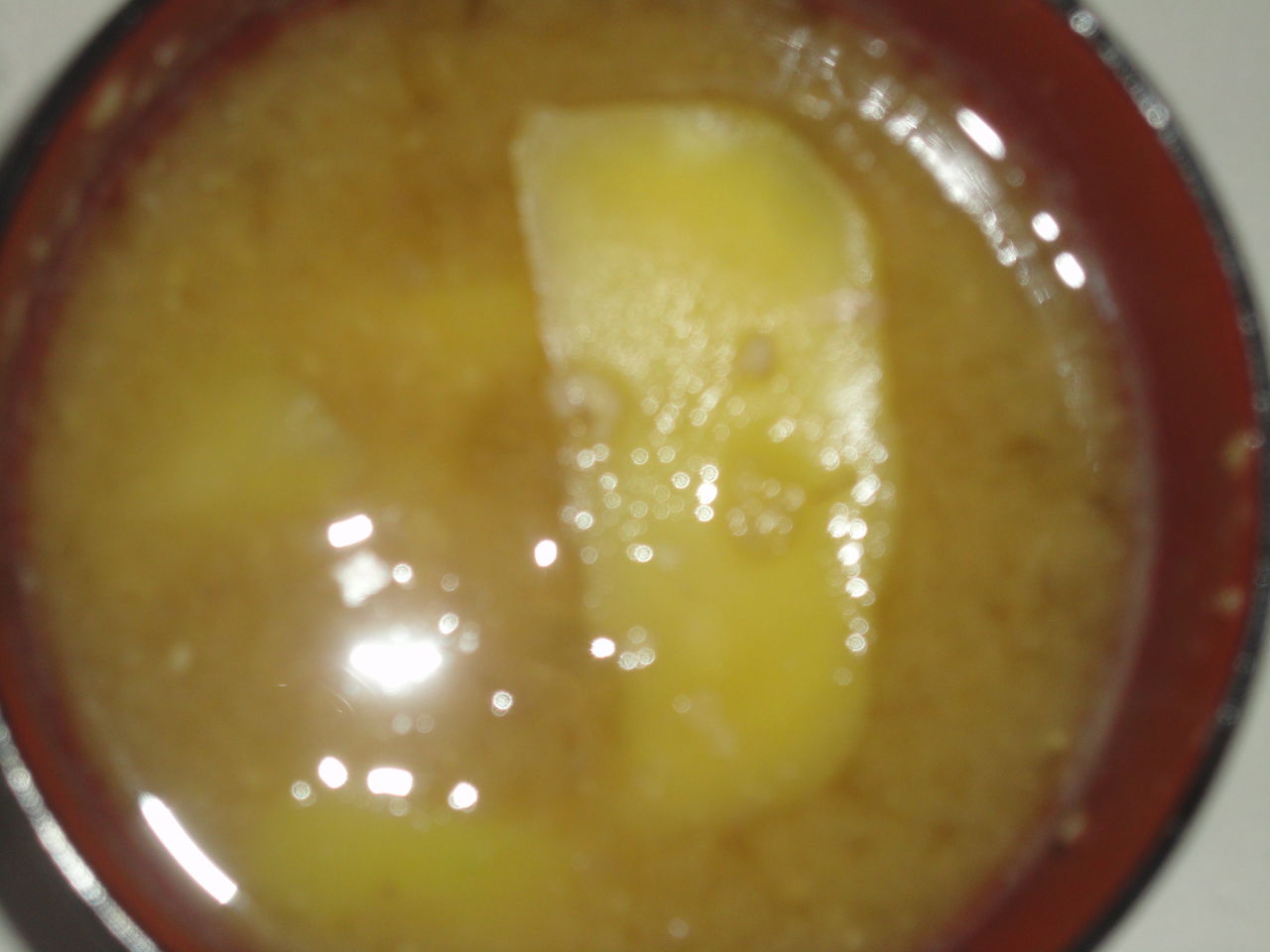 乾し椎茸戻し汁でじゃが芋味噌汁 椎茸のうま味強すぎてうまくねぇ マサ料理 耽溺 マサ青木の美食とクルマ 乾し椎茸戻し汁でじゃが芋味噌汁 椎茸のうま味強すぎてうまくねぇ マサ料理 耽溺 マサ青木の美食とクルマ
