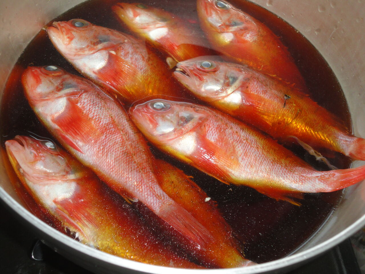 カサゴ煮付け うまい ホロッと軽やか うま味しっかり シロートにはややタイヘン マサ料理 耽溺 マサ青木の美食とクルマ カサゴ煮付け うまい ホロッと軽やか うま味しっかり シロートにはややタイヘン マサ料理 耽溺 マサ青木の美食とクルマ