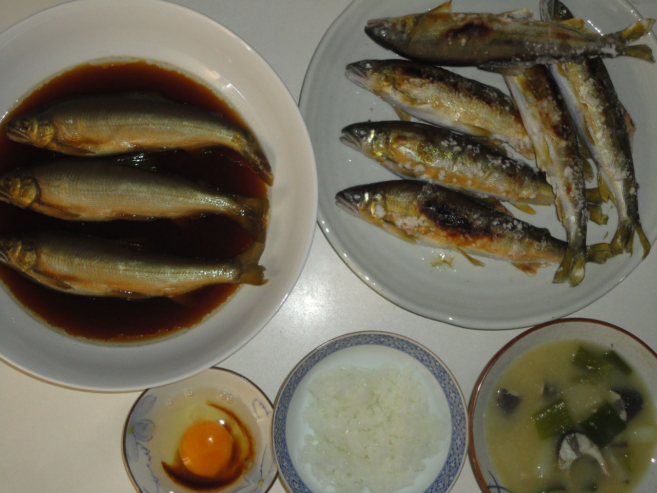 鮎三昧 塩焼き6尾 煮付け3尾 アユこく1尾 計10尾 堪能 マサ料理 耽溺 マサ青木の美食とクルマ 鮎三昧 塩焼き6尾 煮付け3尾 アユこく1尾 計10尾 堪能 マサ料理 耽溺 マサ青木の美食とクルマ