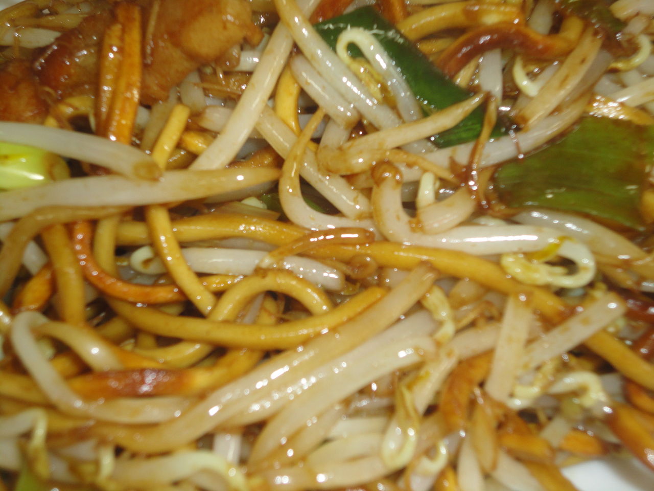 日田焼きそば 求福軒 うまい 辛めのソースに麺パリパリ かなりのモノ 耽溺 マサ青木の美食とクルマ 日田焼きそば 求福軒 うまい 辛めのソースに麺パリパリ かなりのモノ 耽溺 マサ青木の美食とクルマ