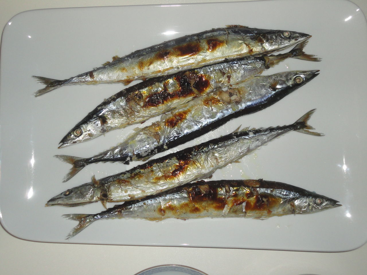 初サンマは塩焼き5尾で うまい 脂ノリノリ 濃厚ハラワタ マサ料理 耽溺 マサ青木の美食とクルマ 初サンマは塩焼き5尾で うまい 脂ノリノリ 濃厚ハラワタ マサ料理 耽溺 マサ青木の美食とクルマ