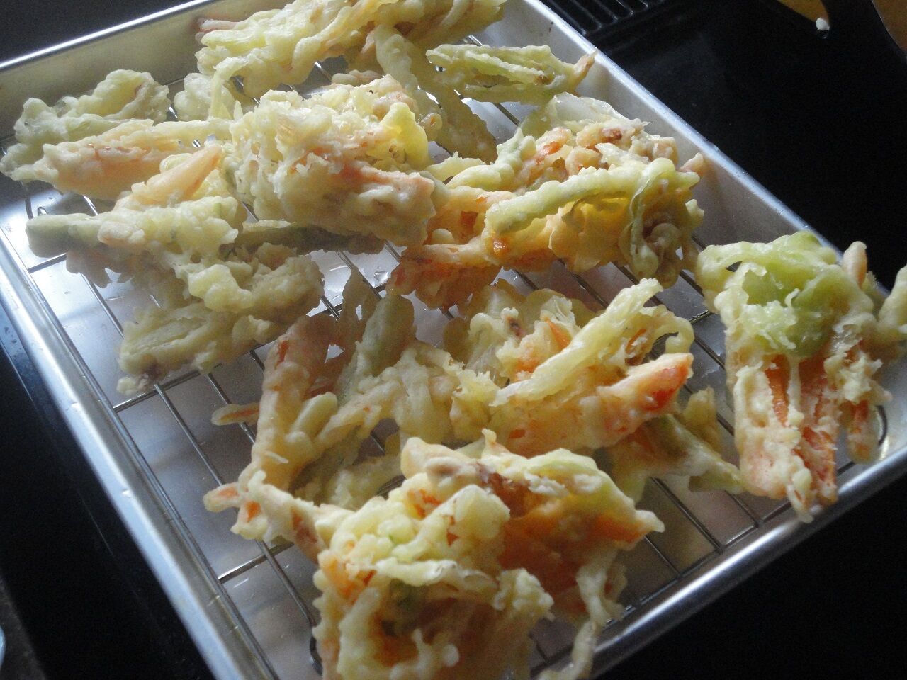 三月には春の山菜天ぷらを うまい ほろ苦甘い マサ料理 耽溺 マサ青木の美食とクルマ