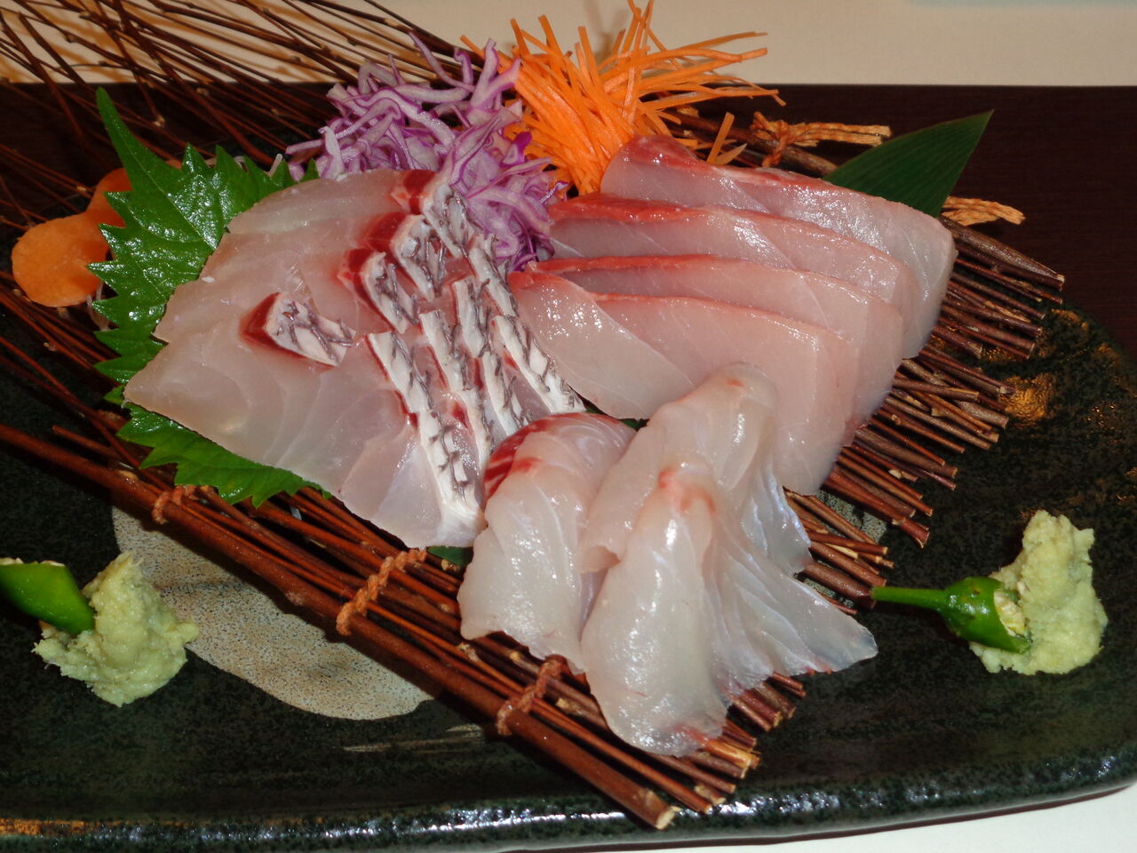 八丈島料理 粋や うまい 特に島寿司 耽溺 マサ青木の美食とクルマ
