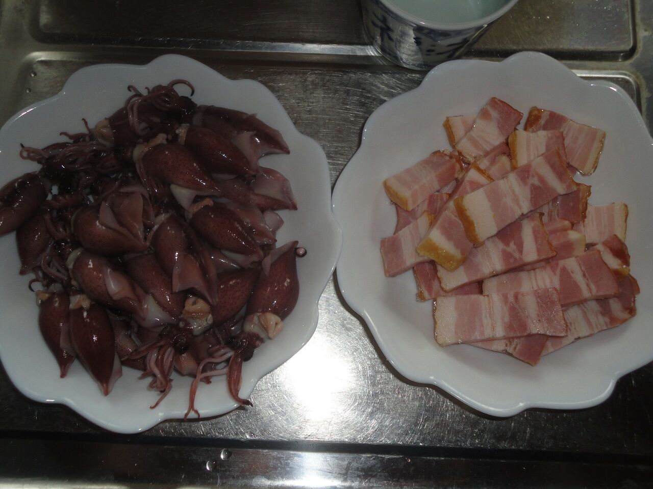 ほたるいかベーコンソース焼きそば 濃厚うまい しょっぱい なんで マサ料理 耽溺 マサ青木の美食とクルマ