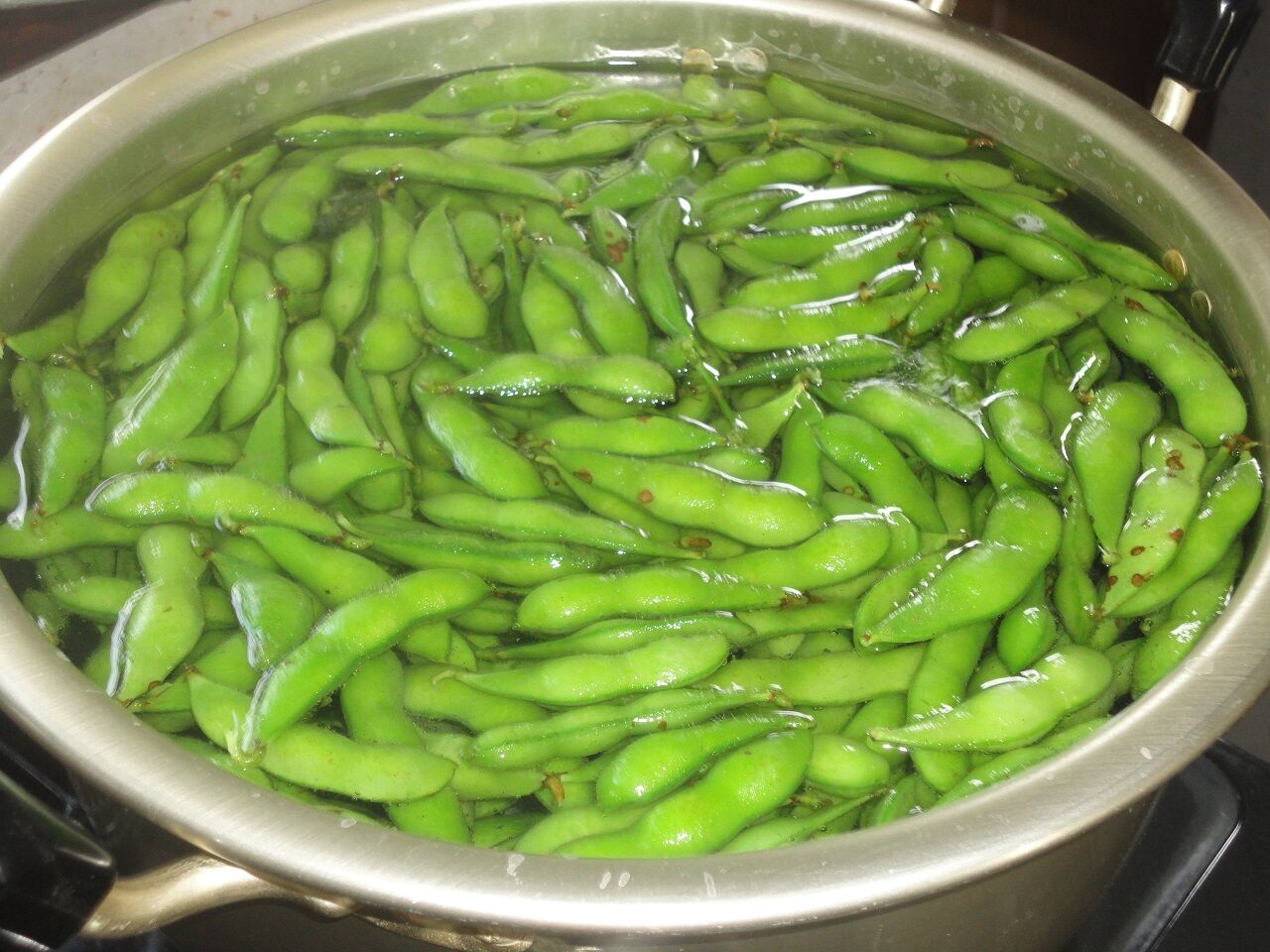 枝豆1kgとビール1リットルとトウモロコシ3本だけの食事 これが夏の風物詩だ マサ料理 耽溺 マサ青木の美食とクルマ 枝豆1kgとビール1リットルとトウモロコシ3本だけの食事 これが夏の風物詩だ マサ料理 耽溺 マサ青木の美食とクルマ