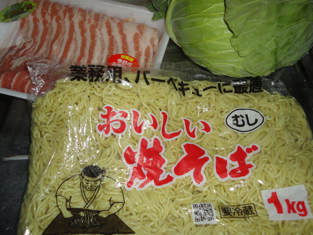 キャベツと豚バラのシンプル焼きそば 悪くない マサ料理 耽溺 マサ青木の美食とクルマ