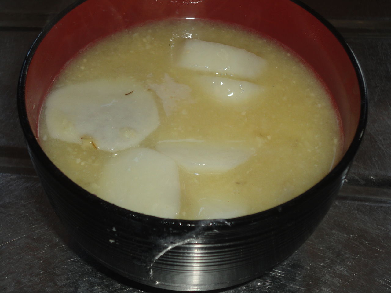 里芋の味噌汁 うまい 懐かしい 甘くてとろとろ マサ料理 耽溺 マサ青木の美食とクルマ