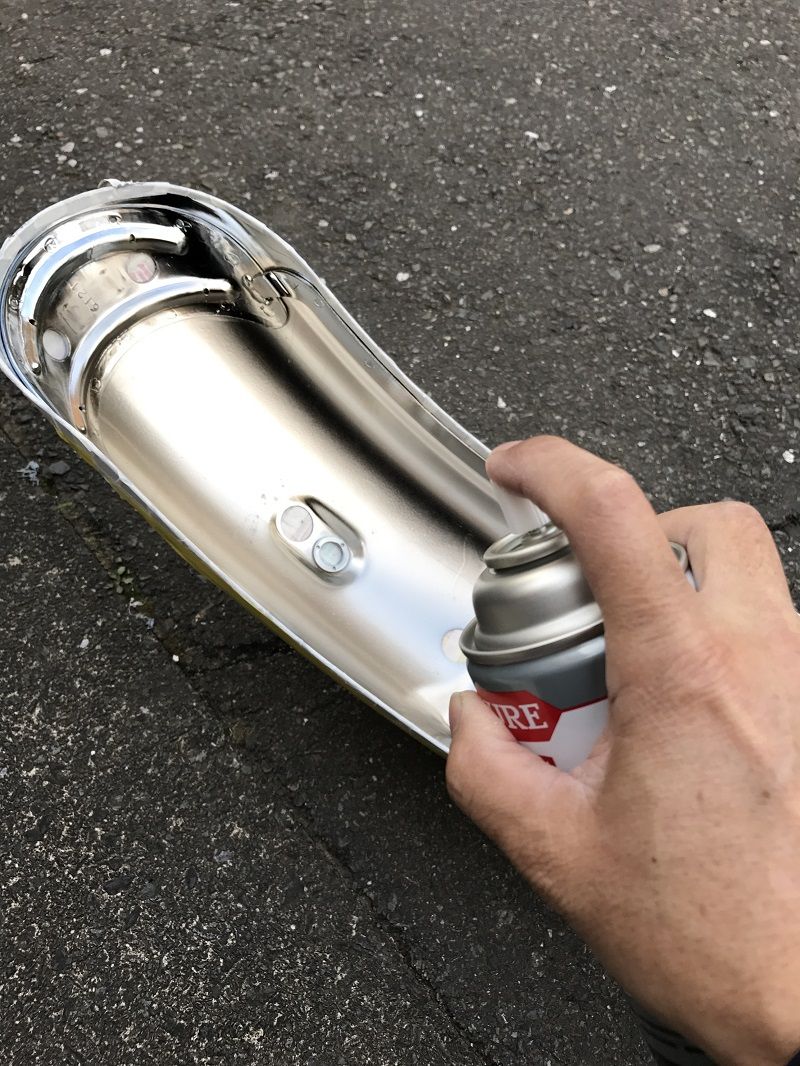 メッキフェンダー錆び止め塗装 W800 はじめました