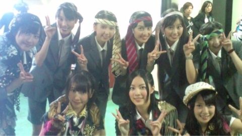 ももいろクローバーZはAKBへのアンチテーゼなのか?【AKB48/ももクロ】