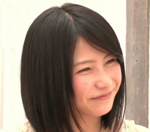横山由依の照れ笑いより可愛いスマイルってある?【AKB48/横山由依】