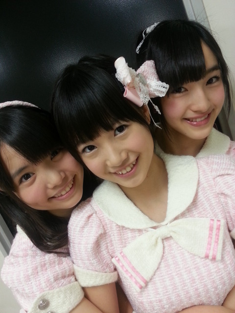 HKT48朝長美桜のけしからん※gif画像「おっ○いが凄い!!」【HKT48/朝長美桜】