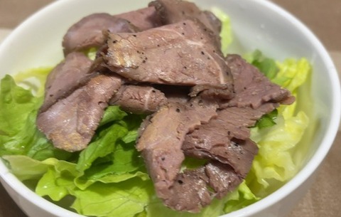 ローストビーフサラダ