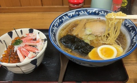 蟹いくら丼&醤油ラーメン