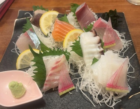 刺身盛り合わせ