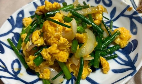 ニラ玉炒め
