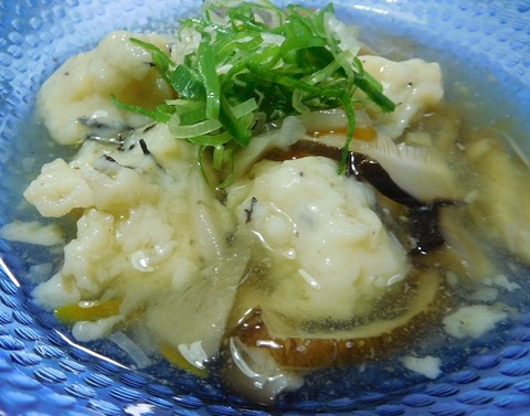 白身魚のすり身の中華餡かけ