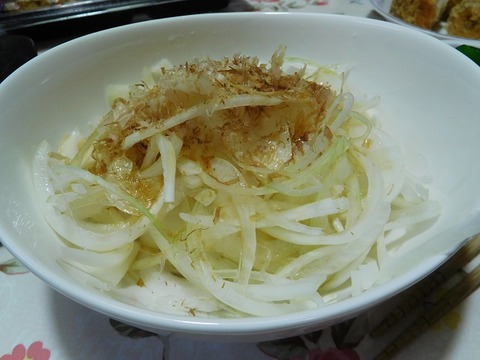 玉ねぎサラダ