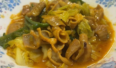 味噌ホルモン炒め