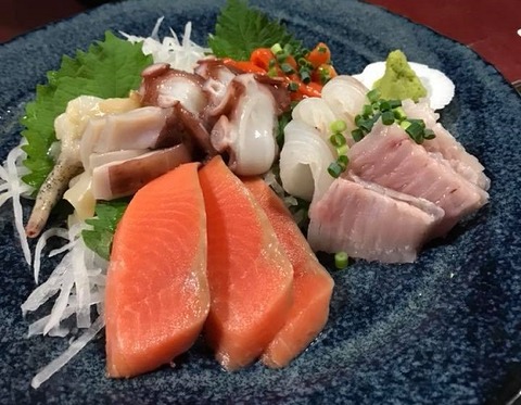 刺身盛り合わせ