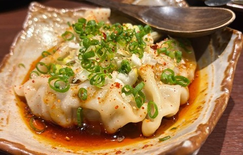 牡蠣の水餃子