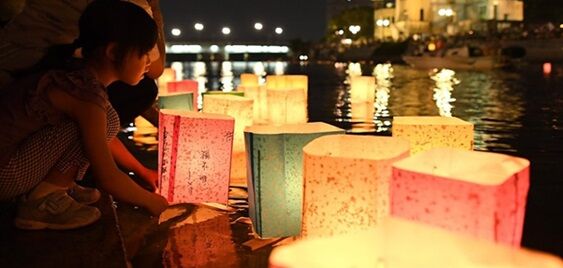 灯篭流し