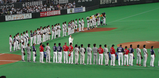 千春を囲む選手
