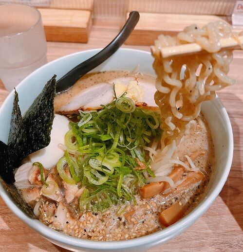 我流飛燕・特製味噌ラーメン (1)