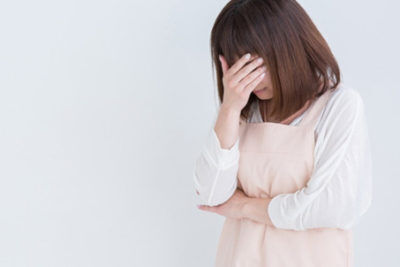 罵声を浴びる介護職員