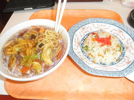 一龍・広東麺とチャーハンセット