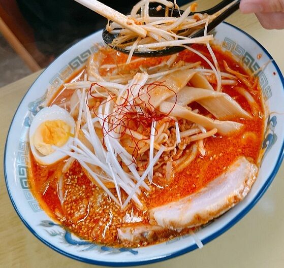 ピリ辛四川風味噌ラーメン