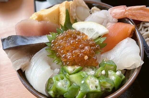 海鮮丼