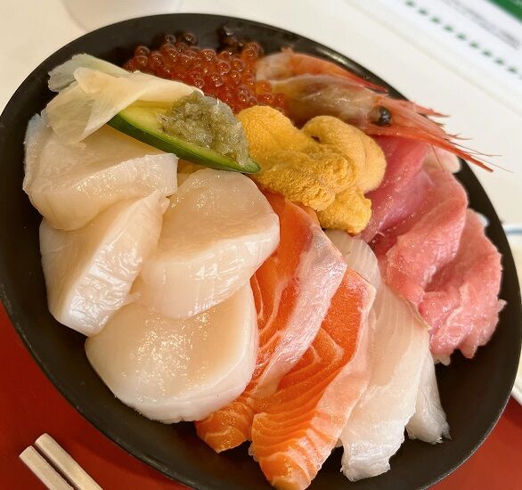 海鮮丼