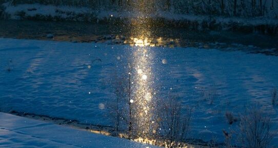 水の光