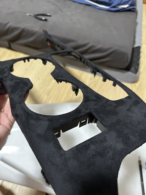 C8CD3BC8-763A-4E9B-89FF-86D135D16776