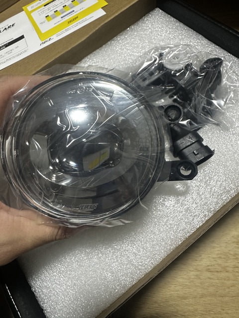 D29842C8-45BF-4198-BC59-47D57C78A2E2