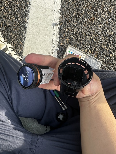 F7007032-7F6E-45E3-8AD7-6C08EBDB17C0