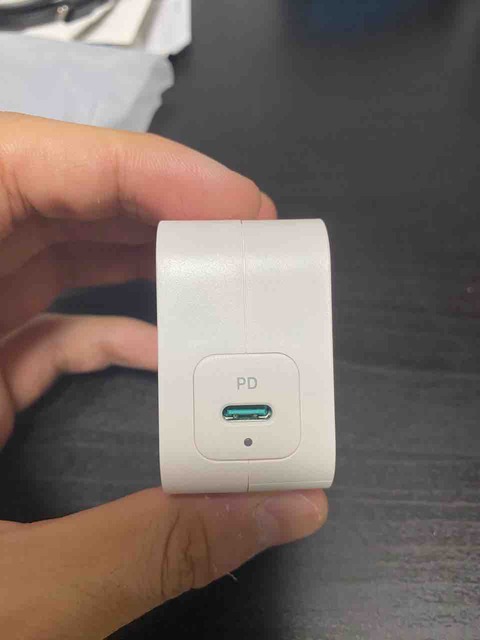 D1E455F2-D5B4-4A16-B8B4-48B4BA24D11F