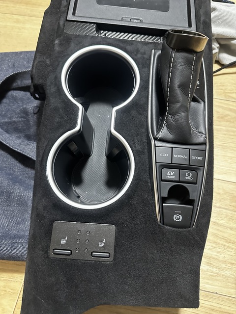 4D83A4F0-81C8-4B6C-9DA4-06D010320F85