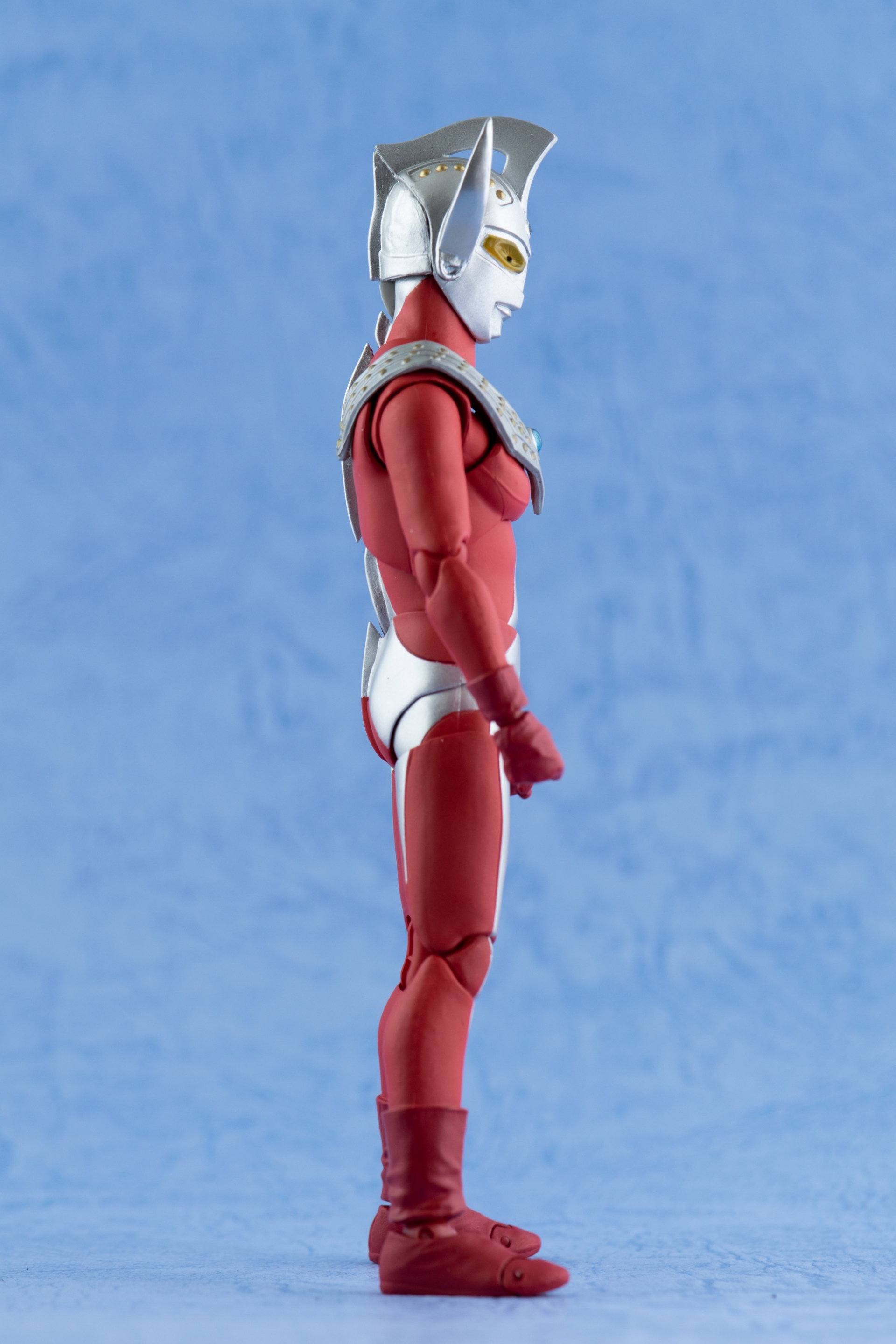 レビュー】S.H.figuarts ウルトラマンタロウ : 関節フィギュア庫 レビュー】S.H.figuarts ウルトラマンタロウ : 関節フィギュア庫