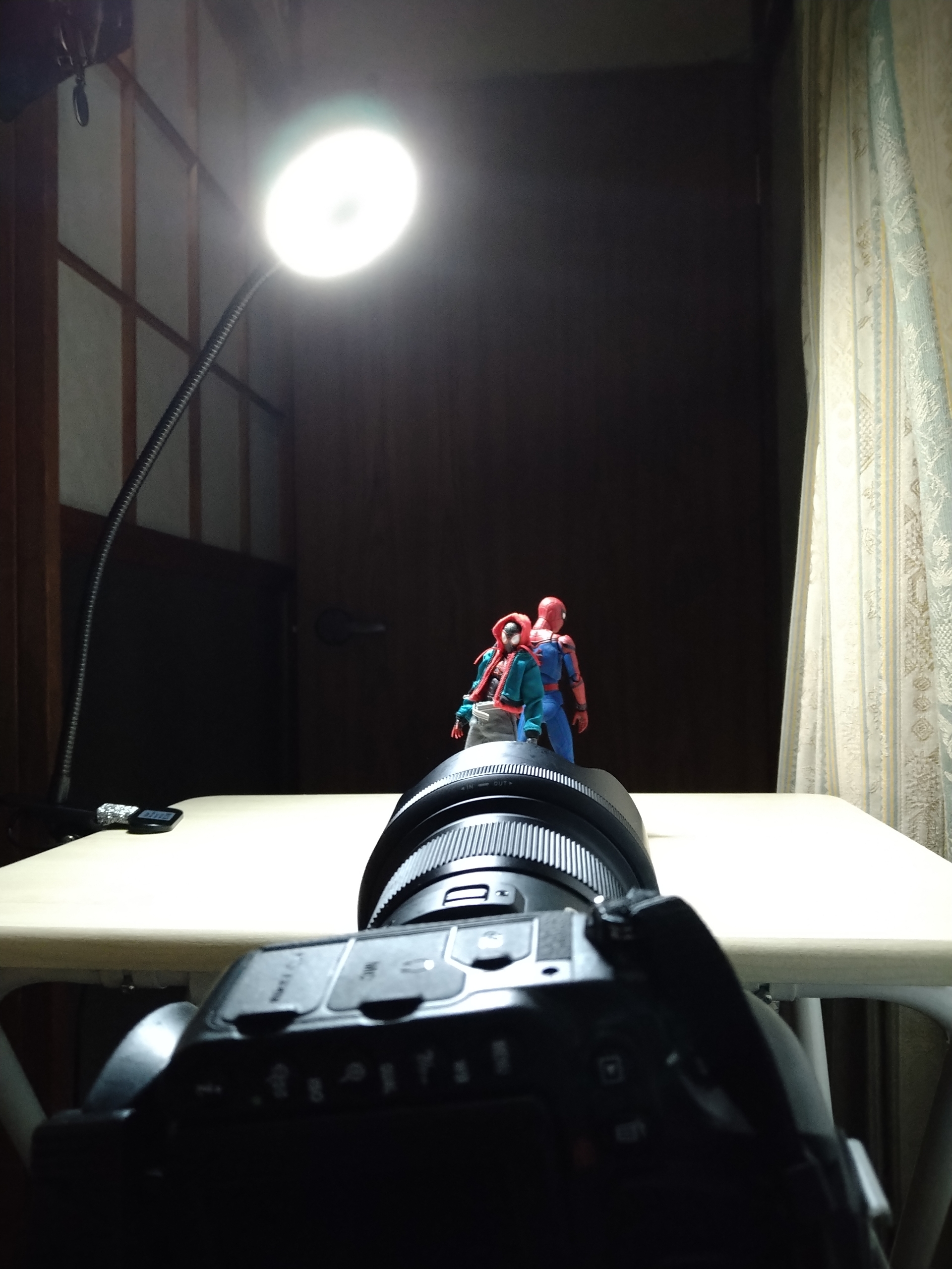 1灯デスクライト編 フィギュア撮影における自己流ライティング紹介 オモ写 関節フィギュア庫