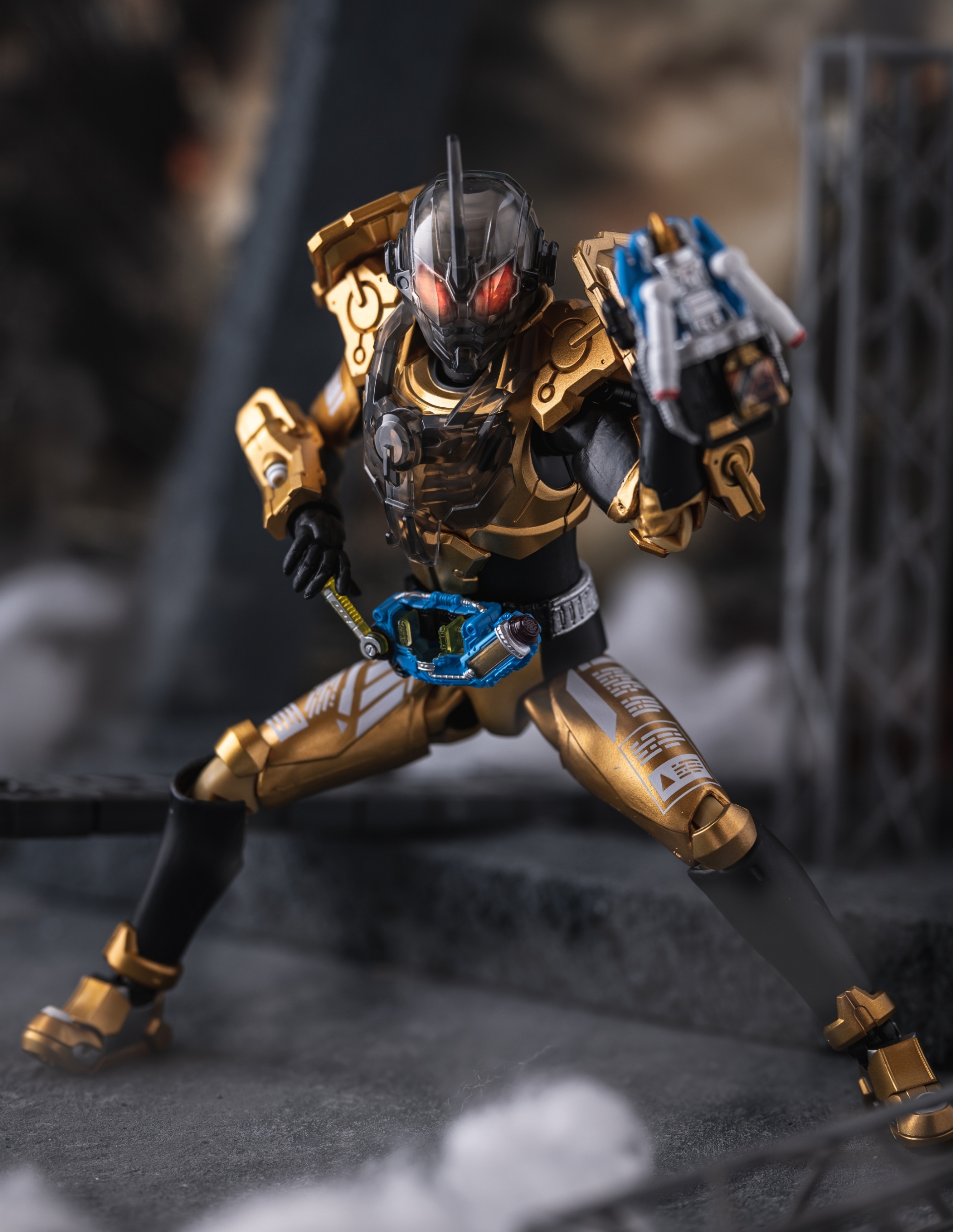 Amazon.co.jp: バンダイ(BANDAI) S.H.フィギュアーツ 仮面