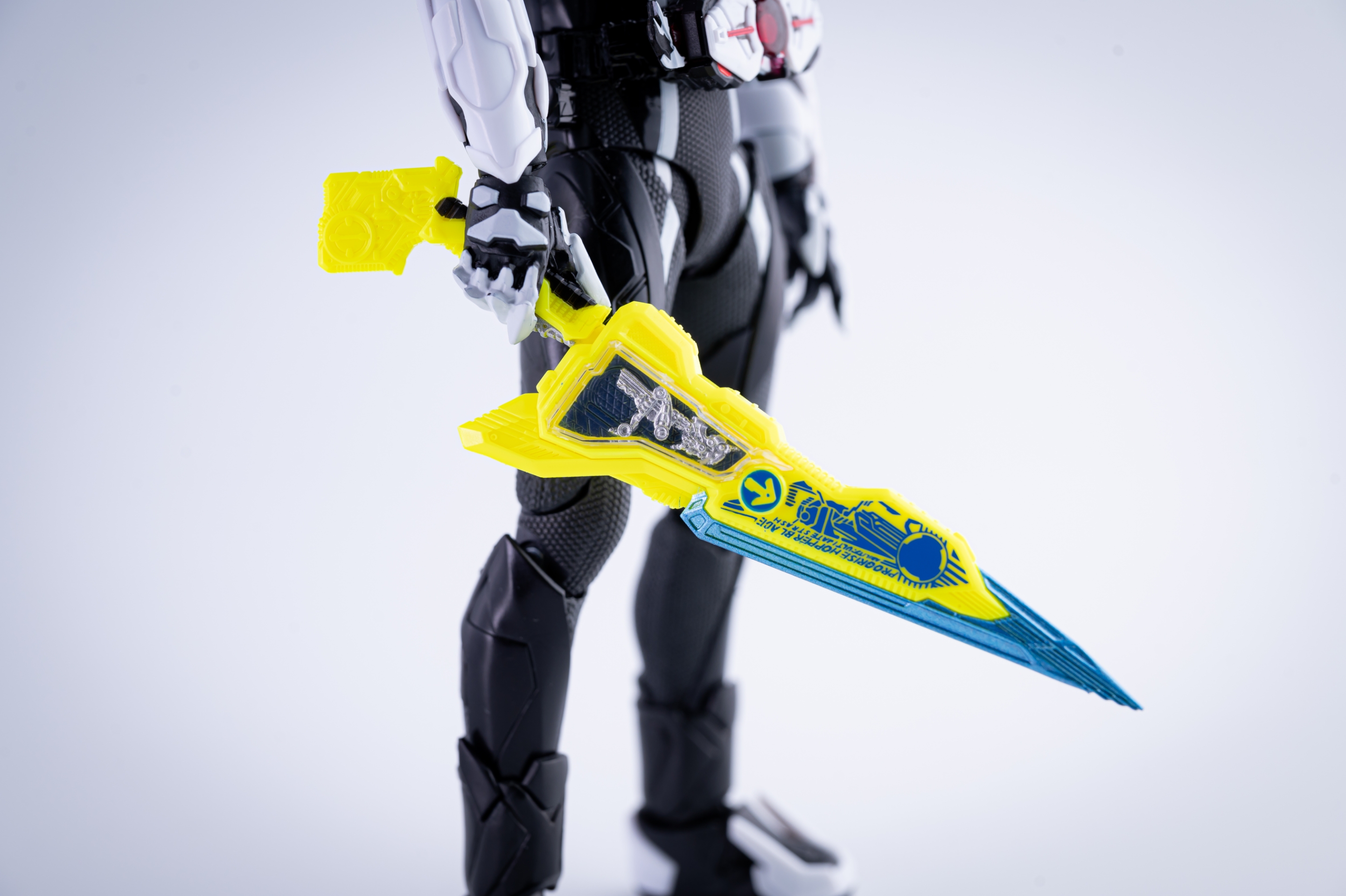 S.H.Figuarts 仮面ライダー アークワン&アタッシュカリバー+アズ S.H.Figuarts 仮面ライダー アークワン&アタッシュカリバー+アズ