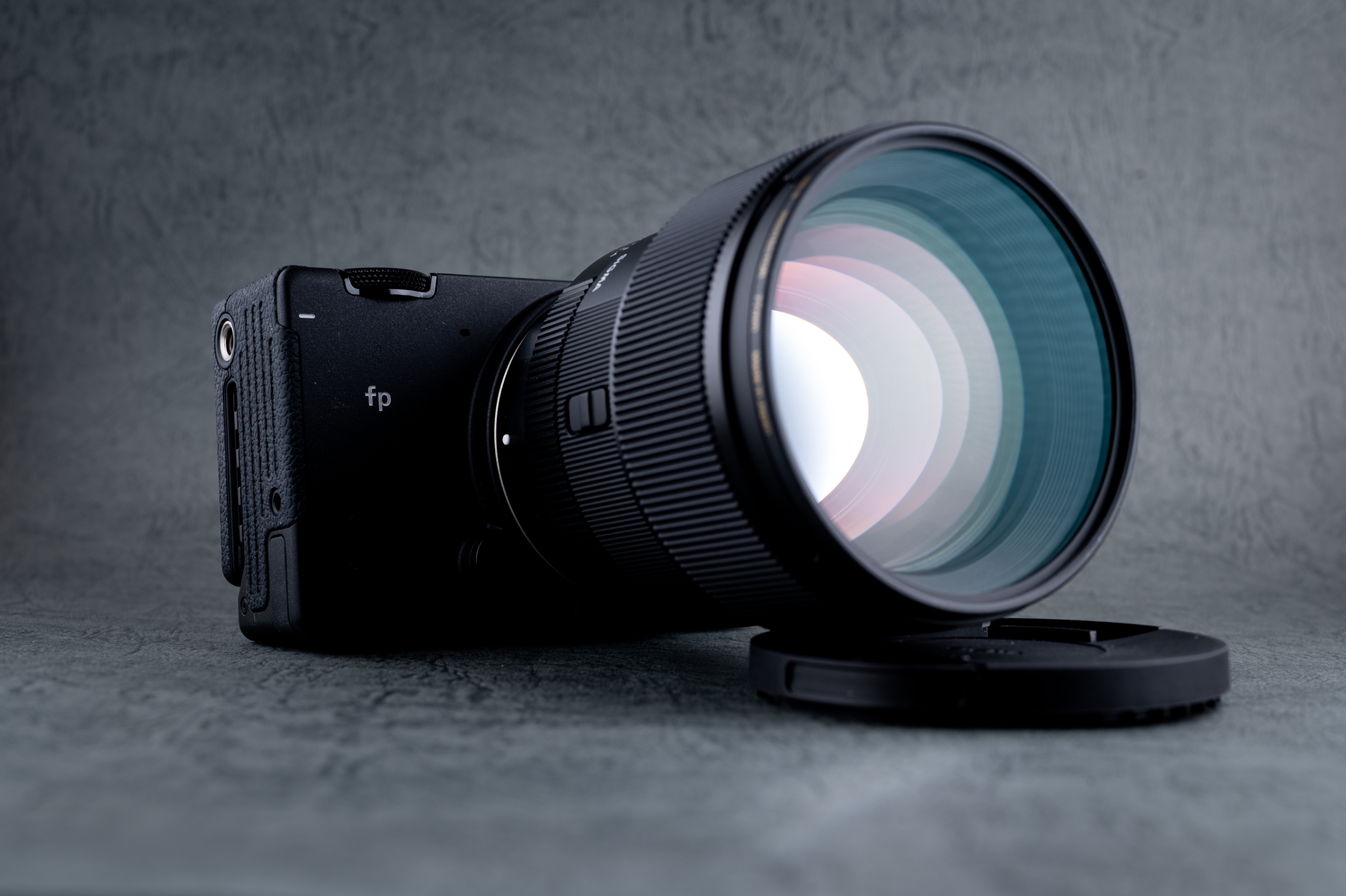簡易レビュー】SIGMA 85mm F1.4 DG DN art Lマウント : 関節フィギュア庫